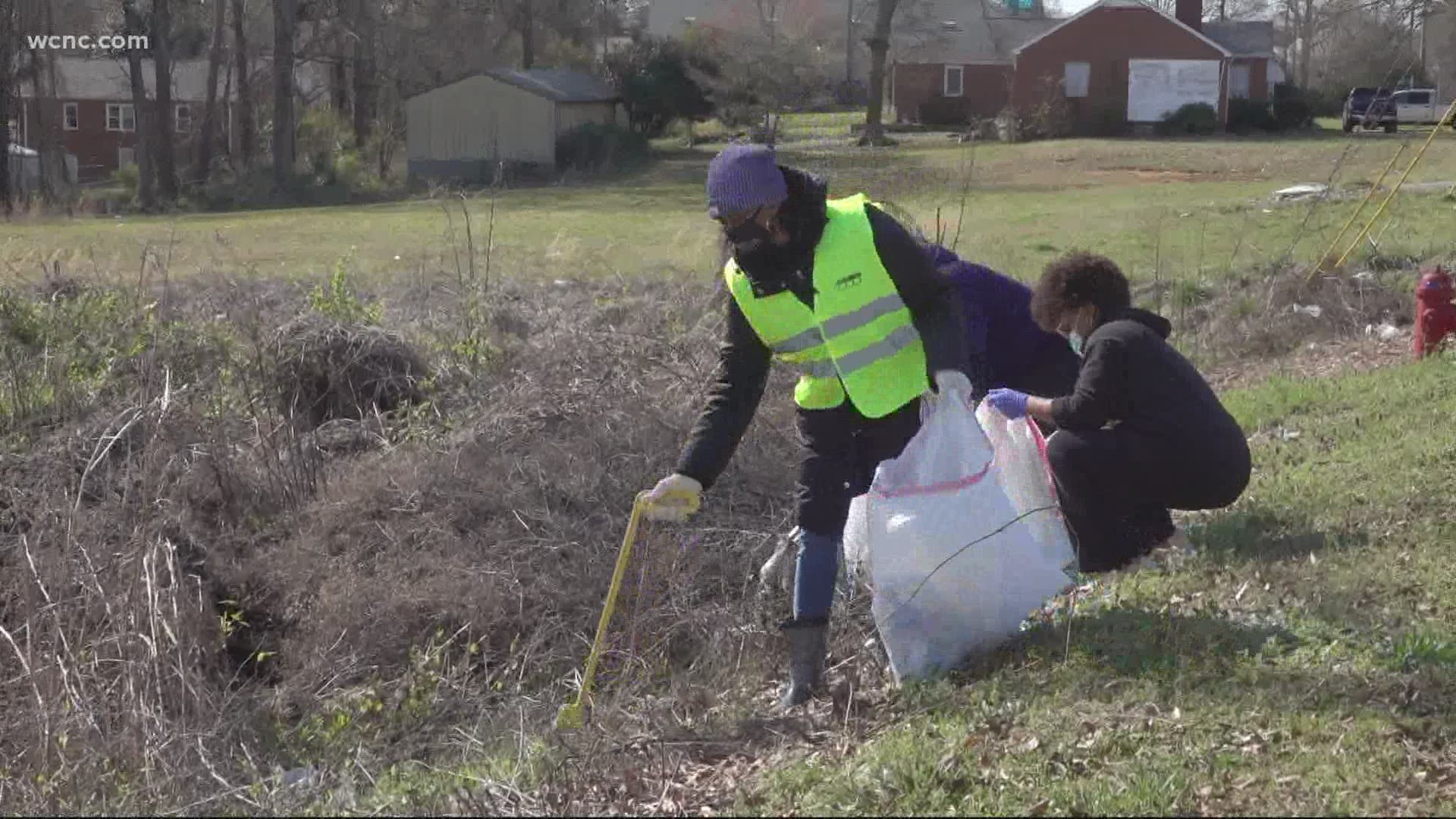 Volunteers joined city employees and members of the Gastonia Police Department to help clean up litter in Gastonia on Saturday morning.