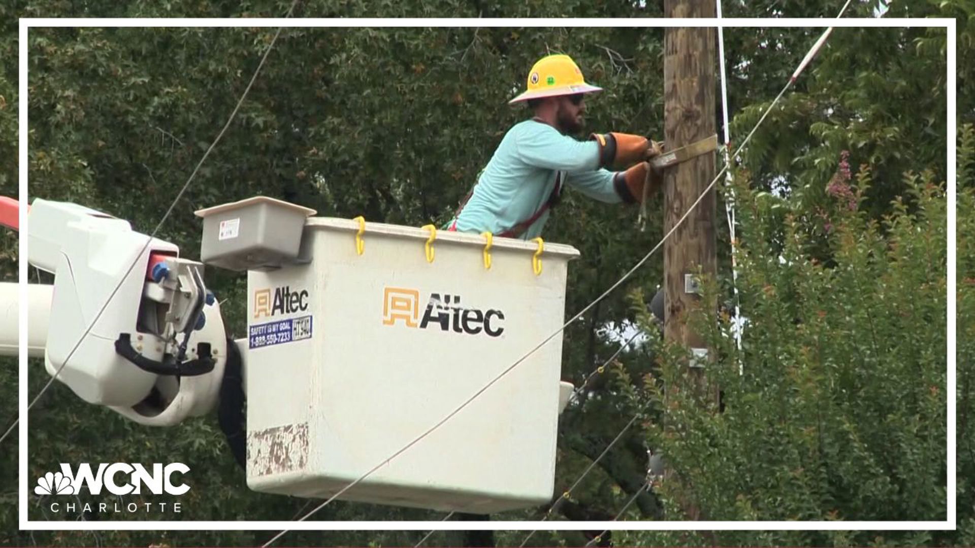 The impacts of Hurricane Helene are being felt across the Southeast as the storm moves toward the Gulf Coast. Here's how the Carolinas are preparing.