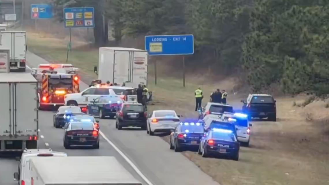 Man killed after crashing into parked tractor-trailer on I-85 in Gaston ...