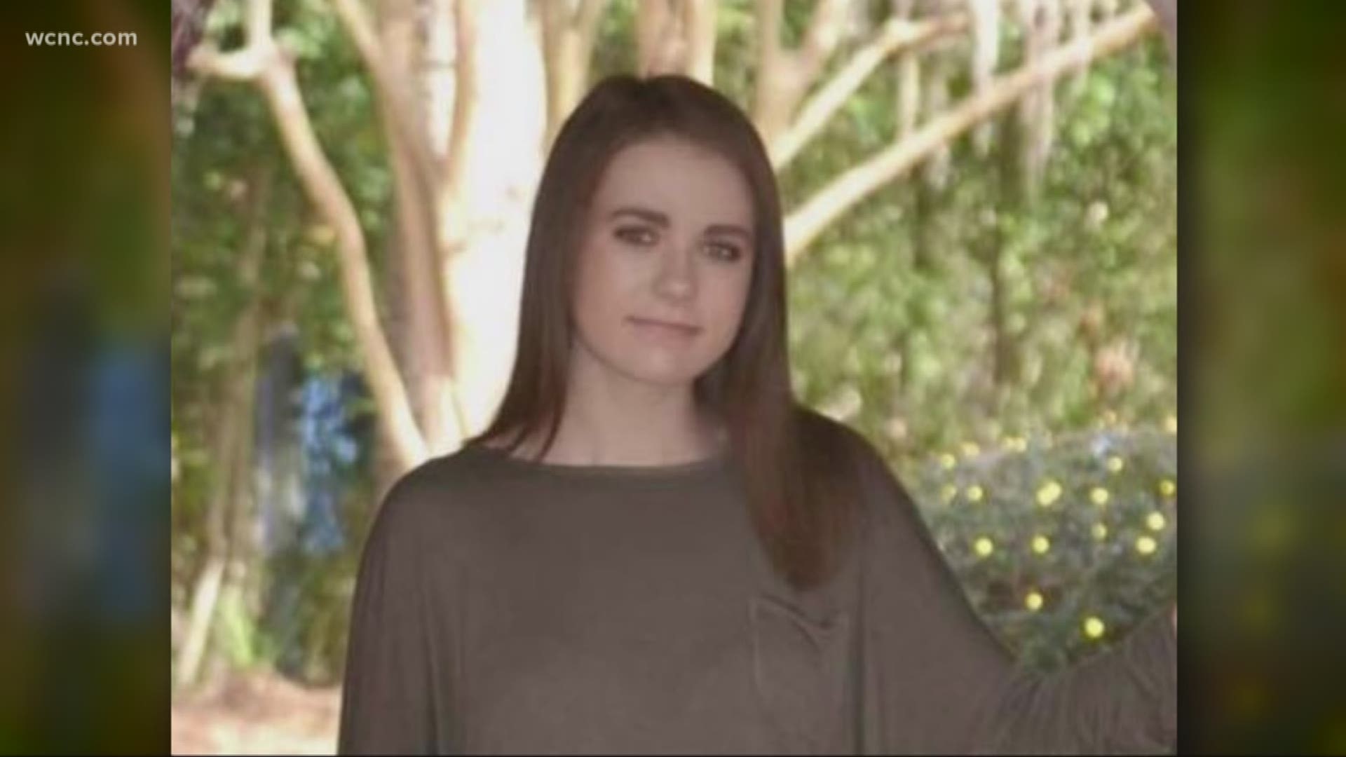 Police in South Carolina is asking for the public's assistance in locating 15-year-old Amber Thurlow. Anyone with information on her is asked to call 911 or 843-719-4465.