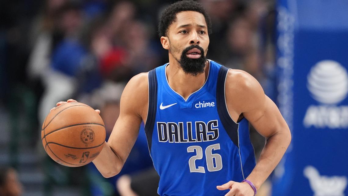 Charlotte Hornets Sign Veteran Guard Spencer Dinwiddie