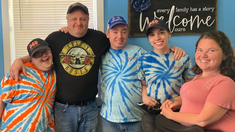Down For Doughnuts | Mooresville doughnut shop employs people with intellectual disabilities