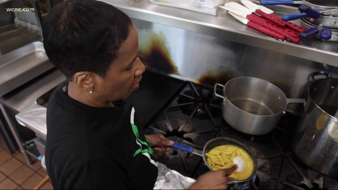 Chef brings healthy options to Charlotte’s food deserts
