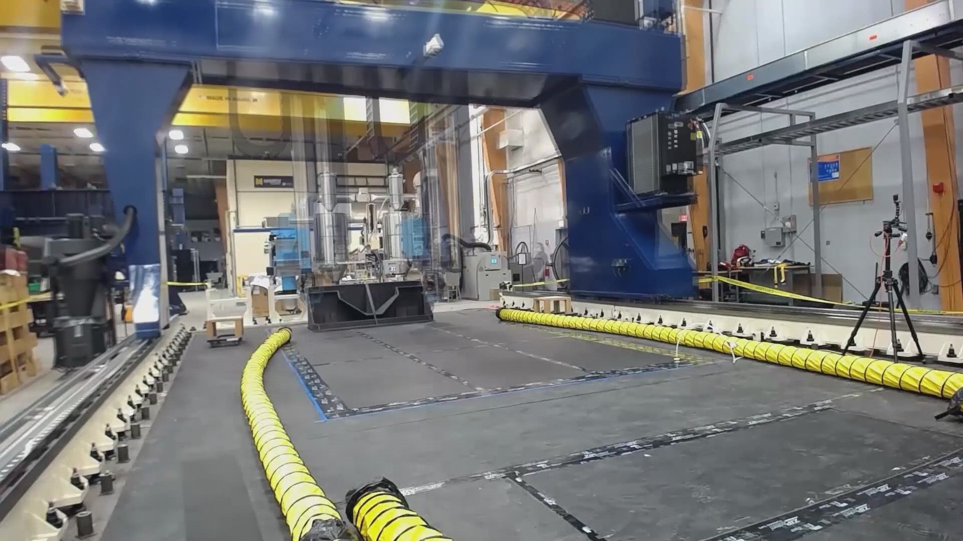 Captivating time-lapse video of the University of Maine's record-breaking 3D printer producing a 25 foot, 5,000-pound patrol boat in just 72 hours.