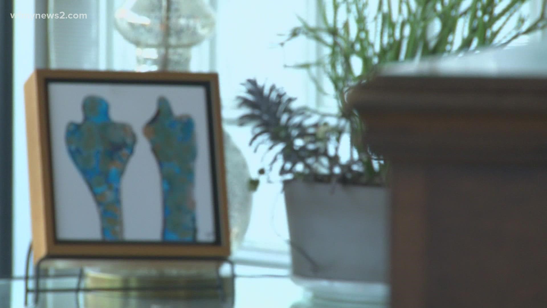 A small business owner and artist first started selling his work to pay the bills. Now, he's spreading awareness about ALS in memory of his father who died in 2017.