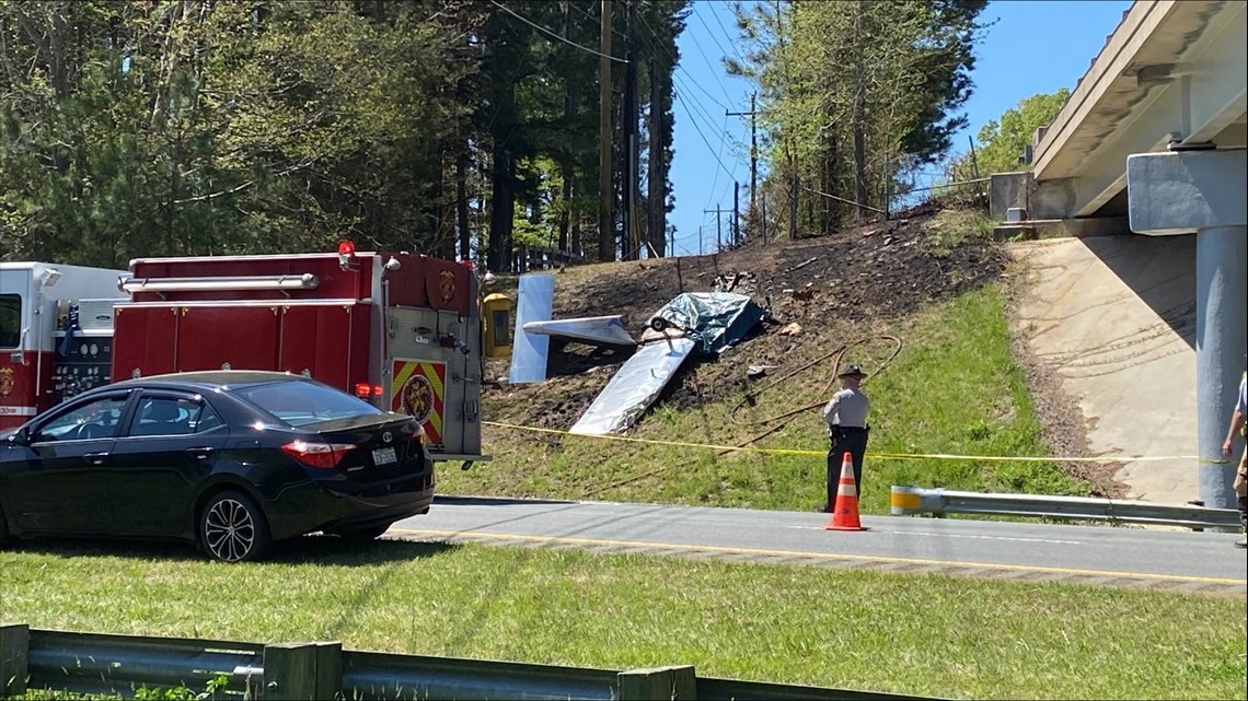 One dead in plane crash near Highway 62 and US 421 | wcnc.com