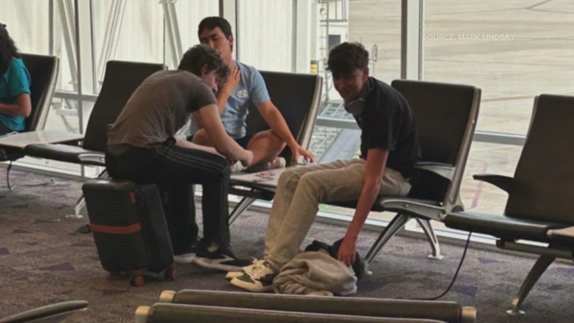 ‘I just didn't want them sitting in an airport' | North Carolina parent drives 10 hours to rescue stranded students