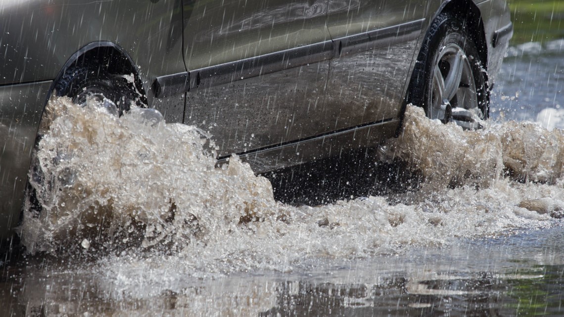 Verify: Can you drive with your flashing hazards during rain? | wcnc.com