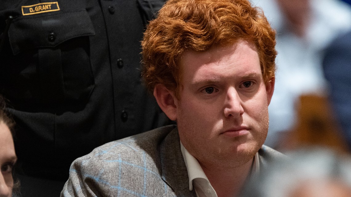 Buster Murdaugh files police report after 'suspicious' photo