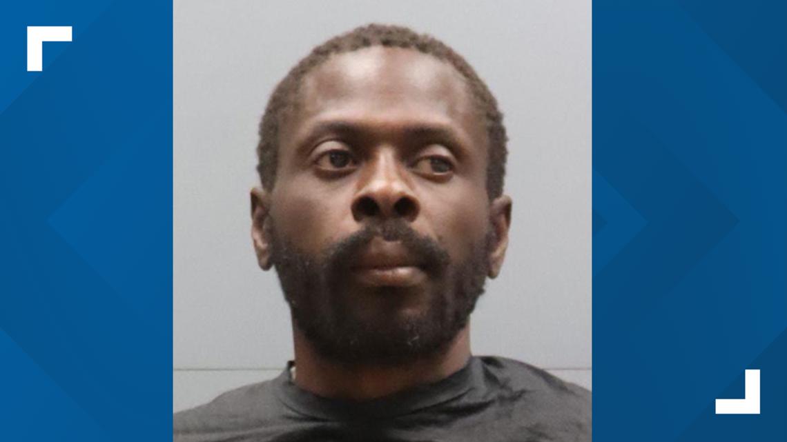 Man accused of sexually assaulting child inside South Carolina restaurant bathroom