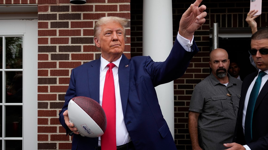 Donald Trump to attend South Carolina-Clemson football game - Vimarsana News
