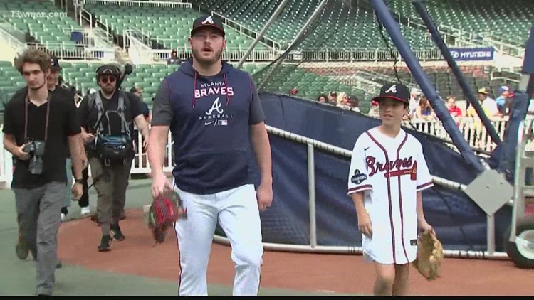 Georgia middle school student overcomes cancer, becomes an Atlanta Brave for a day