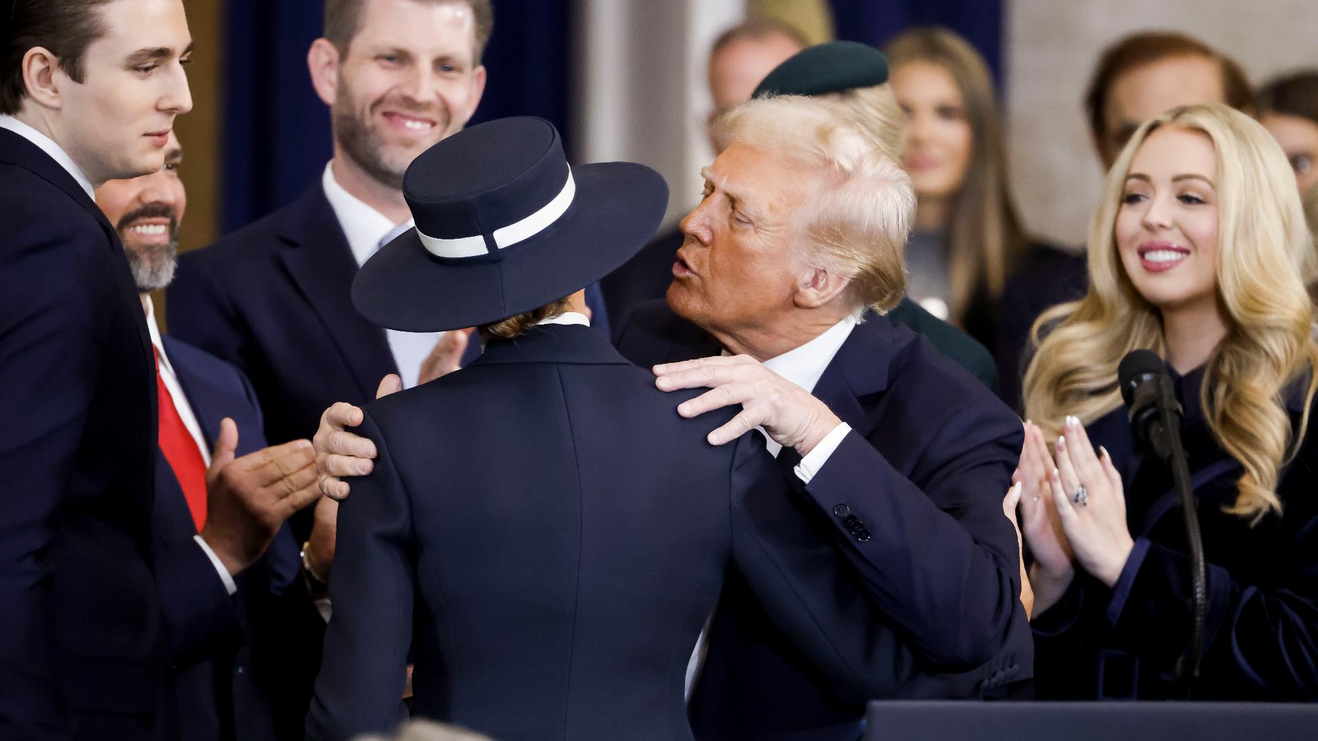 WATCH: Trump attempts to kiss Melania as he enters swearing-in ceremony on  Inauguration Day