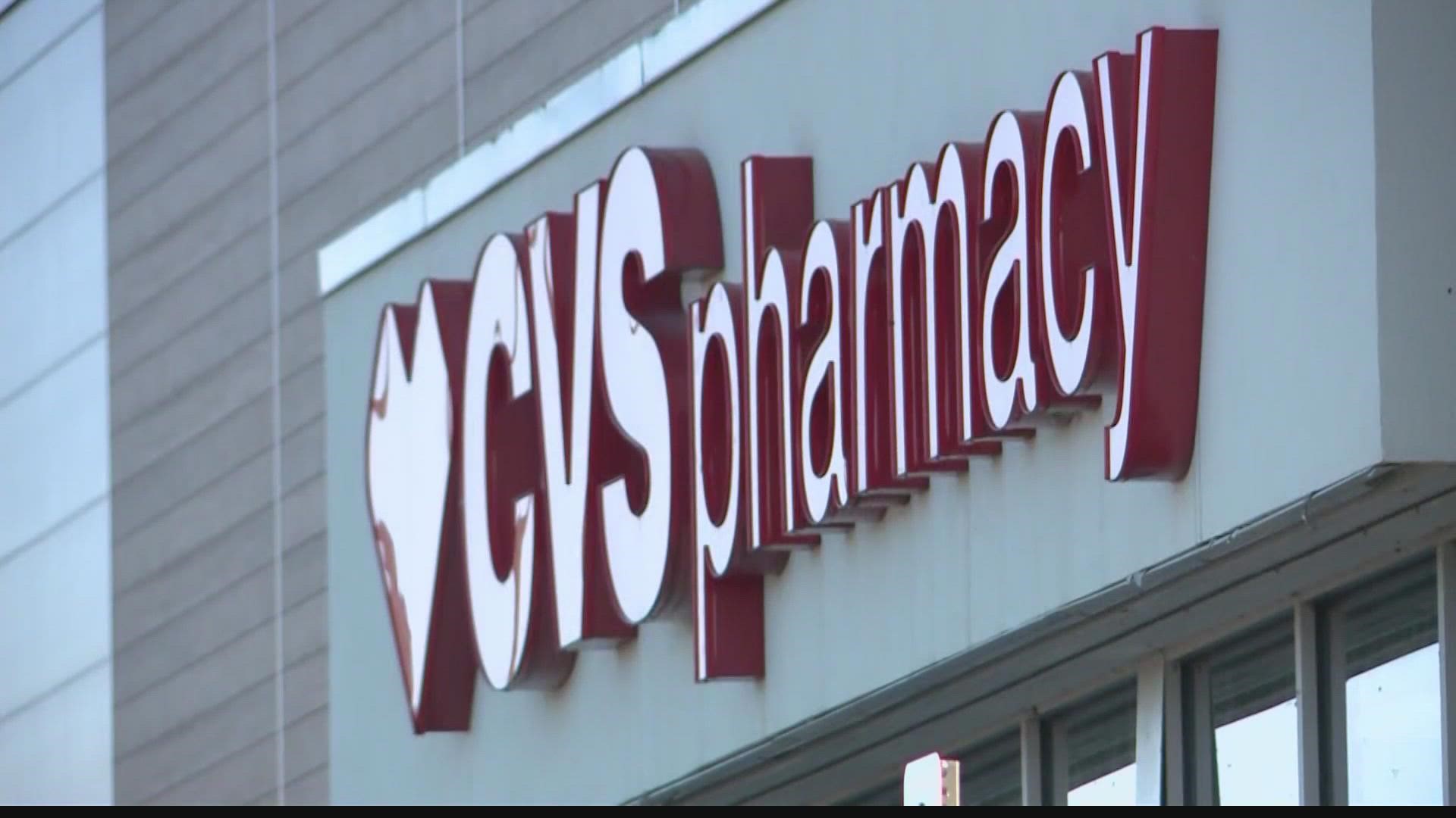 CVS will briefly close pharmacies so workers get lunch break