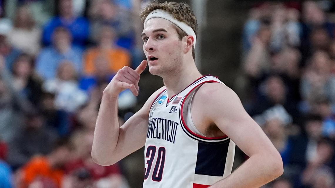 Hornets Acquire Liam McNeeley in Draft-Night Trade