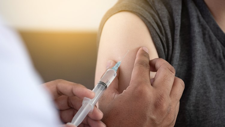 Pharmacists report lackluster flu shot demand