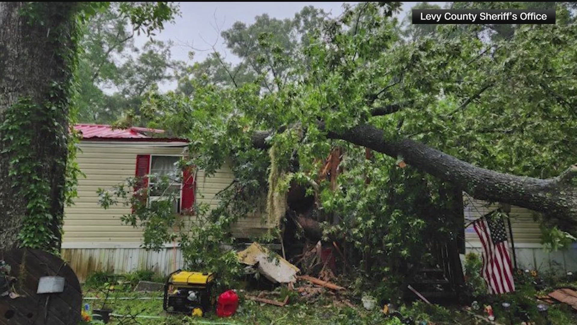 A Florida teenager was killed when a tree fell on a mobile home, authorities said.