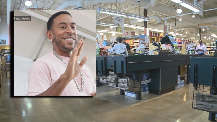 Mystery man who offers to buy struggling woman's groceries turns out to be Ludacris