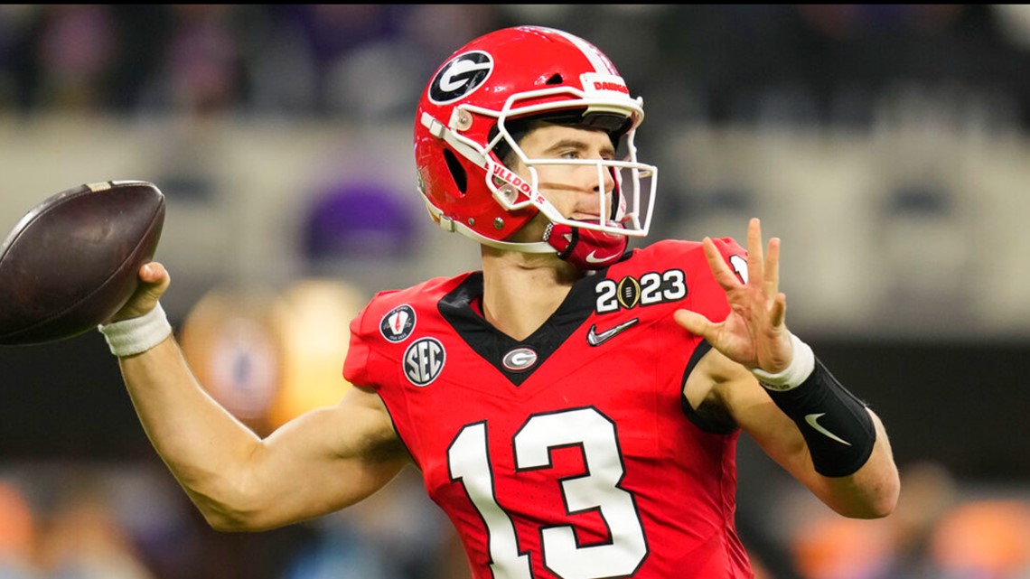 Georgia quarterback Stetson Bennett arrested in Dallas - Vimarsana News